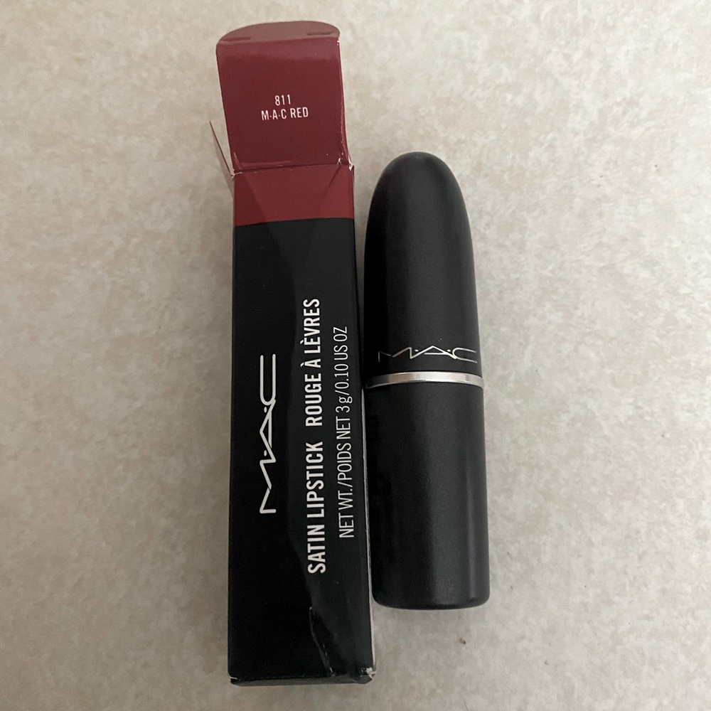 MAC satin lipstick